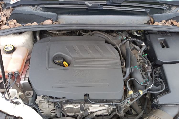 Used Ford Focus 2017 Sedan EcoBoost 180 Automatic Elite Model Engine Bay
