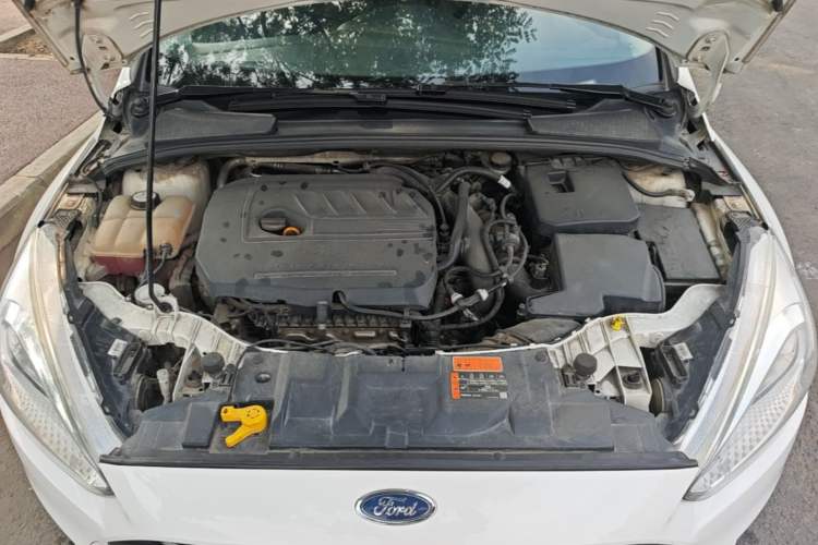 Used Ford Focus 2017 1.5T CTCC White and Black Limited Edition Engine Bay