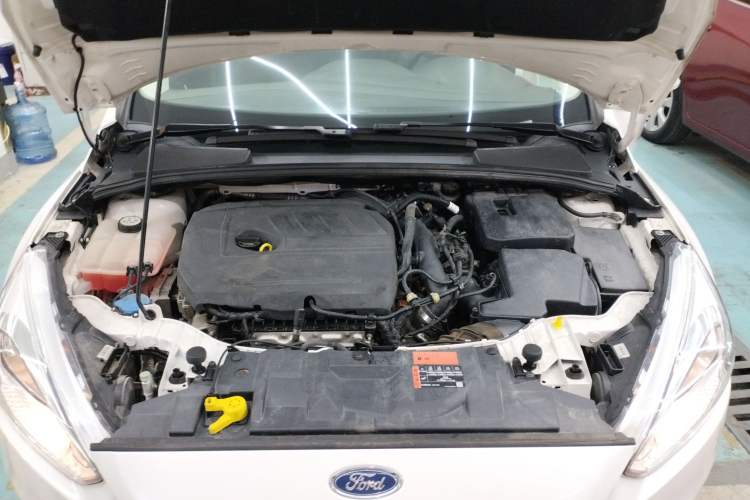 Used Ford Focus 2017 Hatchback EcoBoost 180 Automatic Elite Model Engine Bay