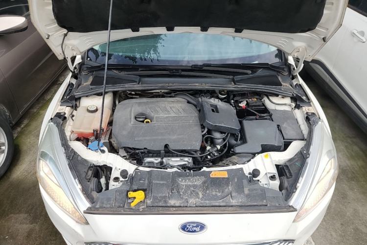 Used Ford Focus 2017 Sedan EcoBoost 180 Automatic Elite Model Engine Bay