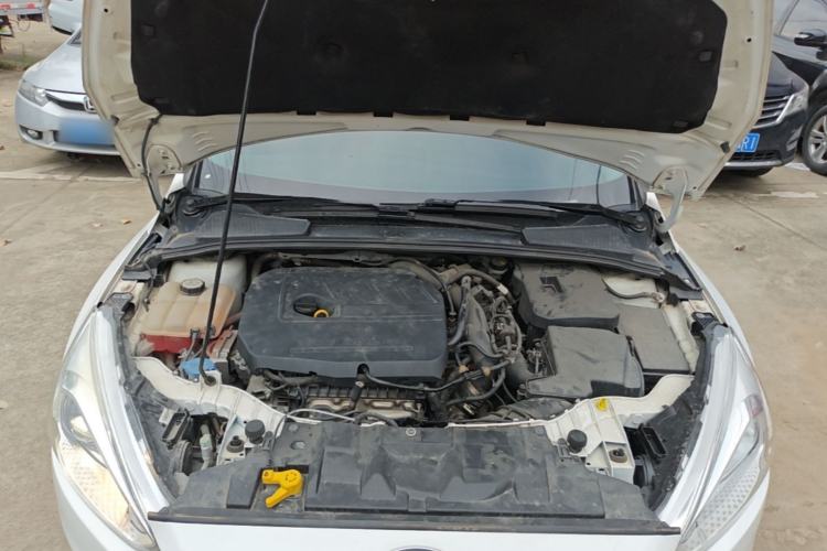 Used Ford Focus 2017 1.5T CTCC White and Black Limited Edition Engine Bay