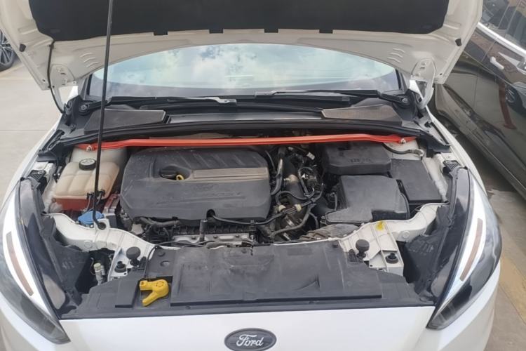 Used Ford Focus 2017 Hatchback EcoBoost 180 Automatic Elite Model Engine Bay
