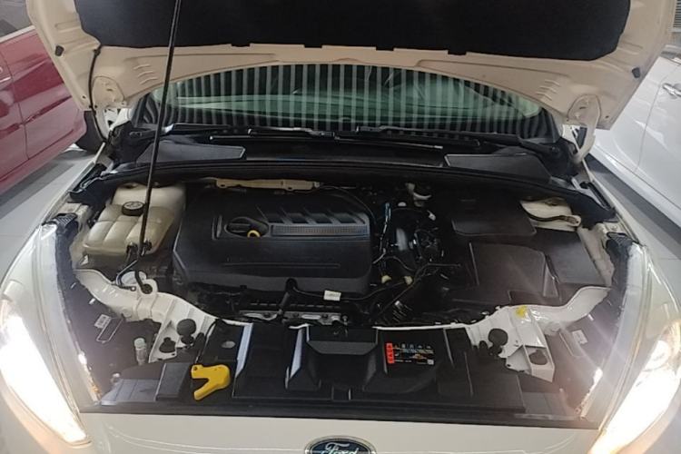 Used Ford Focus 2017 Hatchback EcoBoost 180 Automatic Elite Model Engine Bay