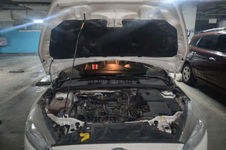 Used Ford Focus 2017 Hatchback 1.6L Automatic Comfort Plus SmartDrive Edition Engine Bay