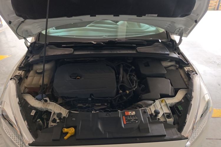 Used Ford Focus 2017 Sedan EcoBoost 180 Automatic Elite Model Engine Bay