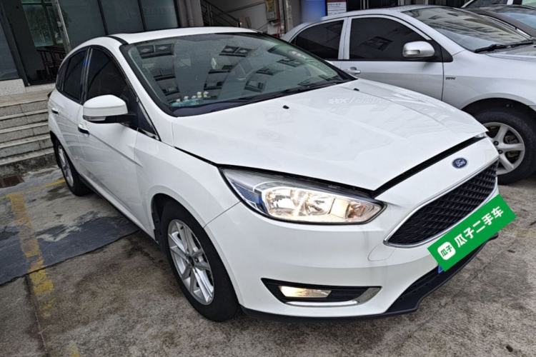 Used Ford Focus 2017 Hatchback EcoBoost 125 Automatic - Ultra-Powerful Style Edition with Smart Drive Features Exterior 1