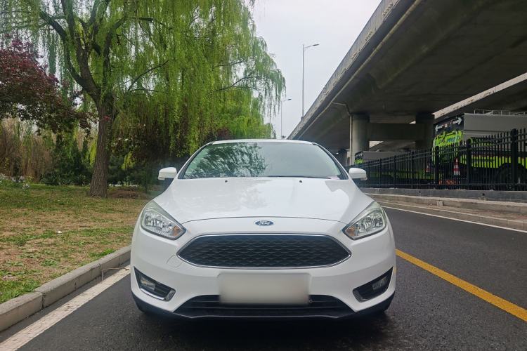 Used Ford Focus 2017 Hatchback EcoBoost 180 Automatic Elite Model Exterior 1