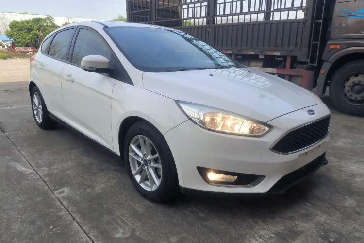 Used Ford Focus 2017 Hatchback 1.6L Automatic Fashion Edition Smart Drive Version Exterior 1