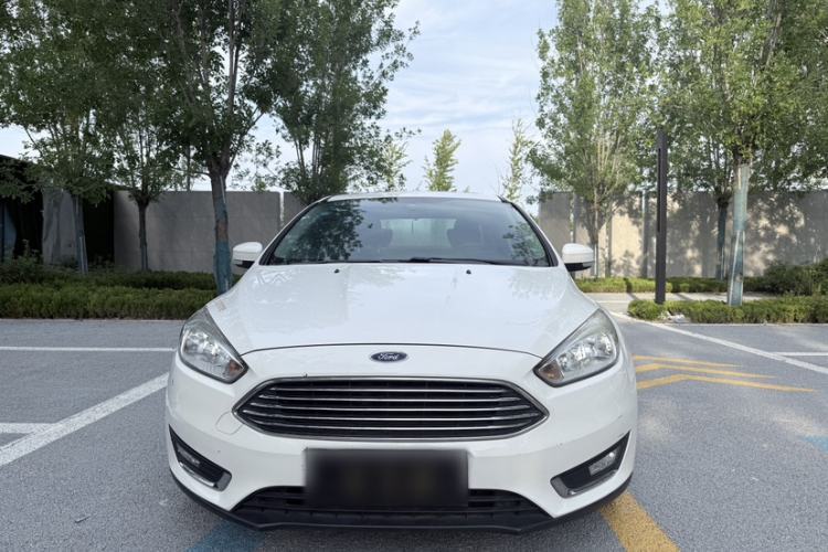 Used Ford Focus 2017 Sedan EcoBoost 180 Automatic Elite Model Exterior 1