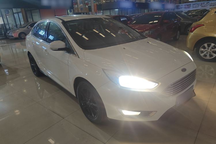 Used Ford Focus 2017 Sedan 1.6L Automatic Fashion Edition Smart Drive Version Exterior 1