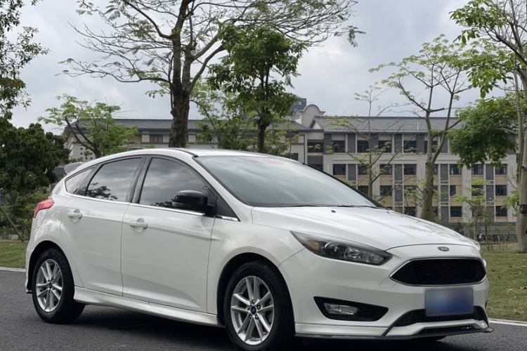 Used Ford Focus 2017 Hatchback 1.6L Automatic Fashion Edition Smart Drive Version Exterior 1