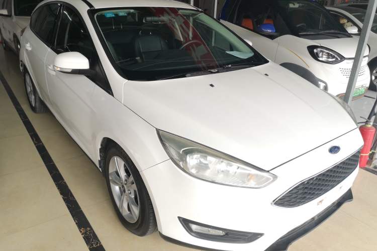 Used Ford Focus 2017 Hatchback 1.6L Automatic Comfort Plus SmartDrive Edition Exterior 1