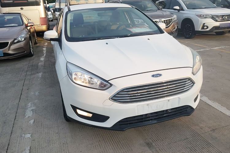 Used Ford Focus 2017 Sedan 1.6L Automatic Comfort Plus SmartDrive Edition Exterior 1