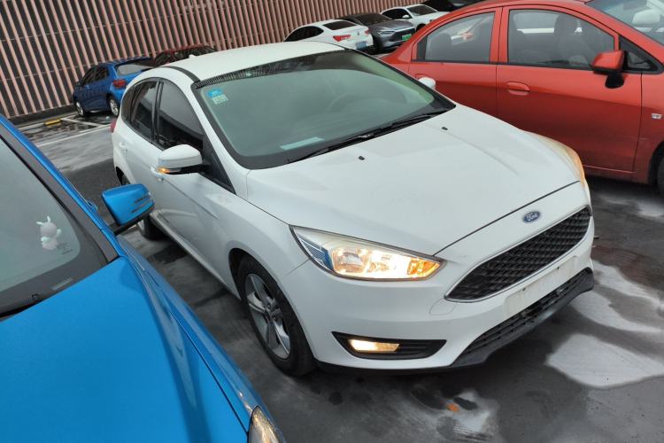 Used Ford Focus 2017 Hatchback 1.6L Automatic Comfort Plus SmartDrive Edition Exterior 1