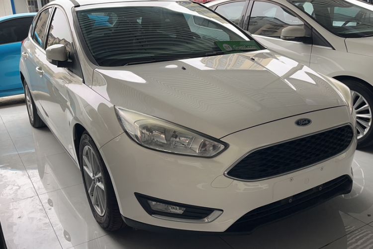 Used Ford Focus 2017 Hatchback EcoBoost 180 Automatic Elite Model Exterior 1