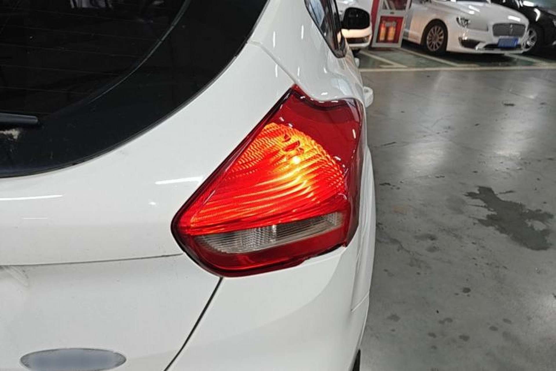 Used Ford Focus 2017 Hatchback 1.6L Automatic Fashion Edition Smart Drive Version Exterior 1