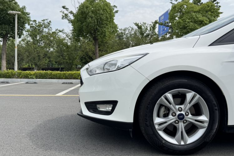 Used Ford Focus 2017 Hatchback 1.6L Automatic Comfort Plus SmartDrive Edition Exterior 10