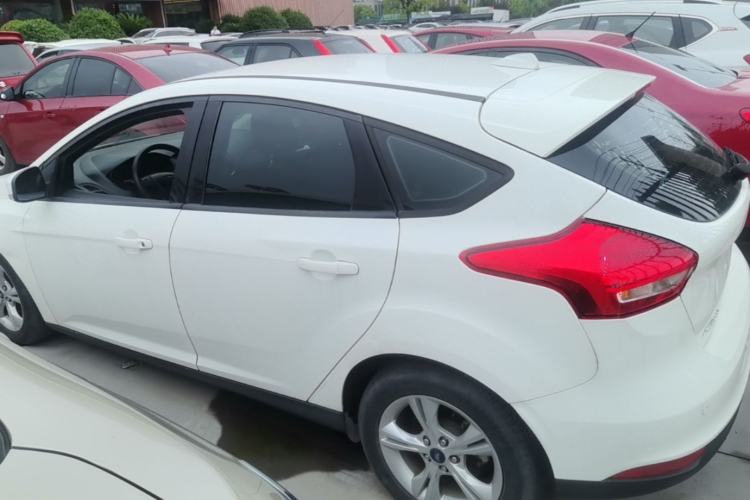 Used Ford Focus 2017 Hatchback 1.6L Automatic Comfort Plus SmartDrive Edition Exterior 2