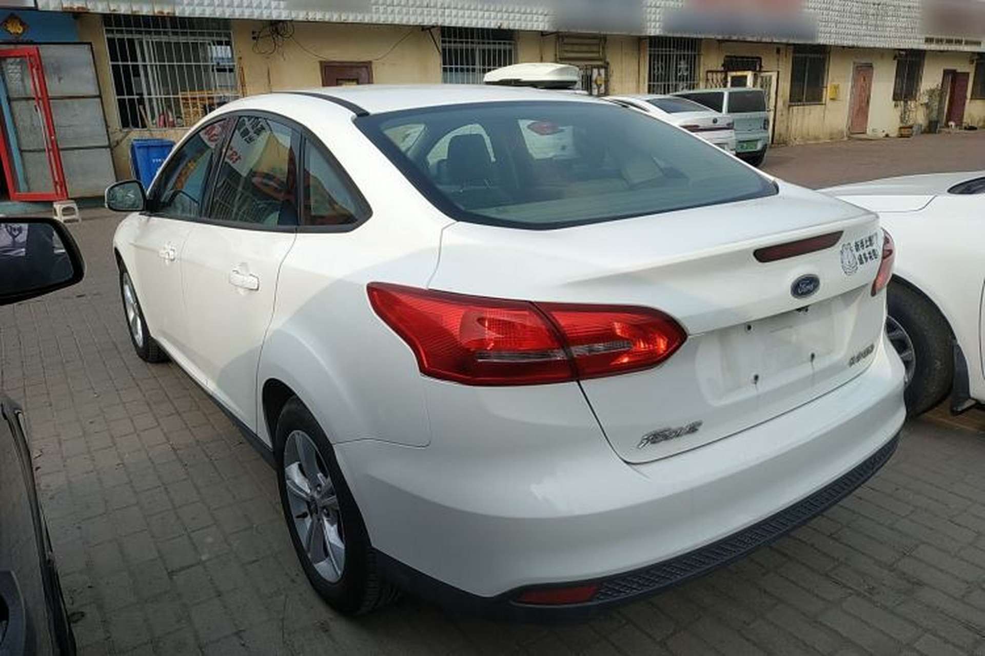 Used Ford Focus 2017 Sedan 1.6L Manual Comfort Plus SmartDrive Edition Exterior 2
