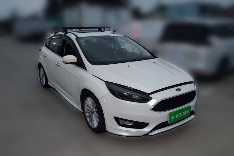 Used Ford Focus 2017 Hatchback EcoBoost 180 Automatic Sport Model Exterior 2