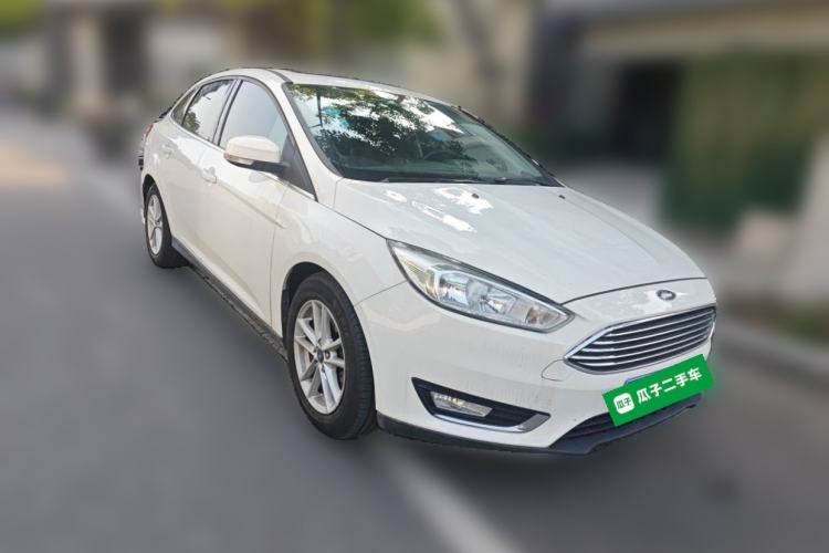 Used Ford Focus 2017 Sedan EcoBoost 180 Automatic Elite Model Exterior 2