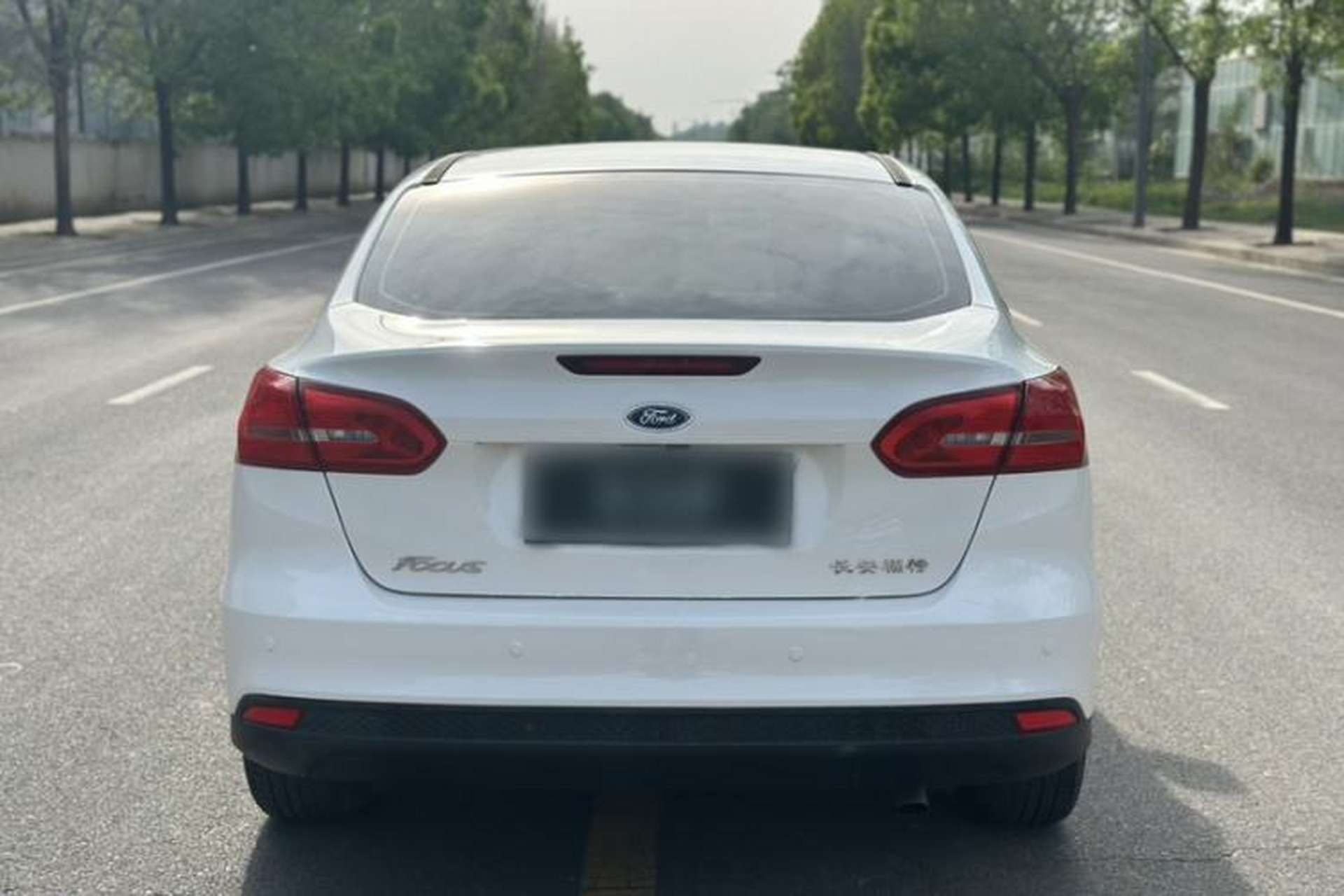 Used Ford Focus 2017 Sedan 1.6L Automatic Comfort Plus SmartDrive Edition Exterior 2