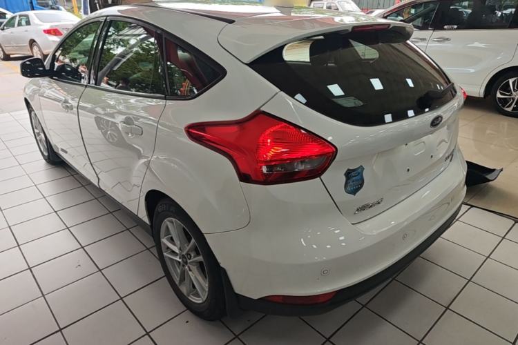 Used Ford Focus 2017 Hatchback 1.6L Automatic Fashion Edition Smart Drive Version Exterior 2