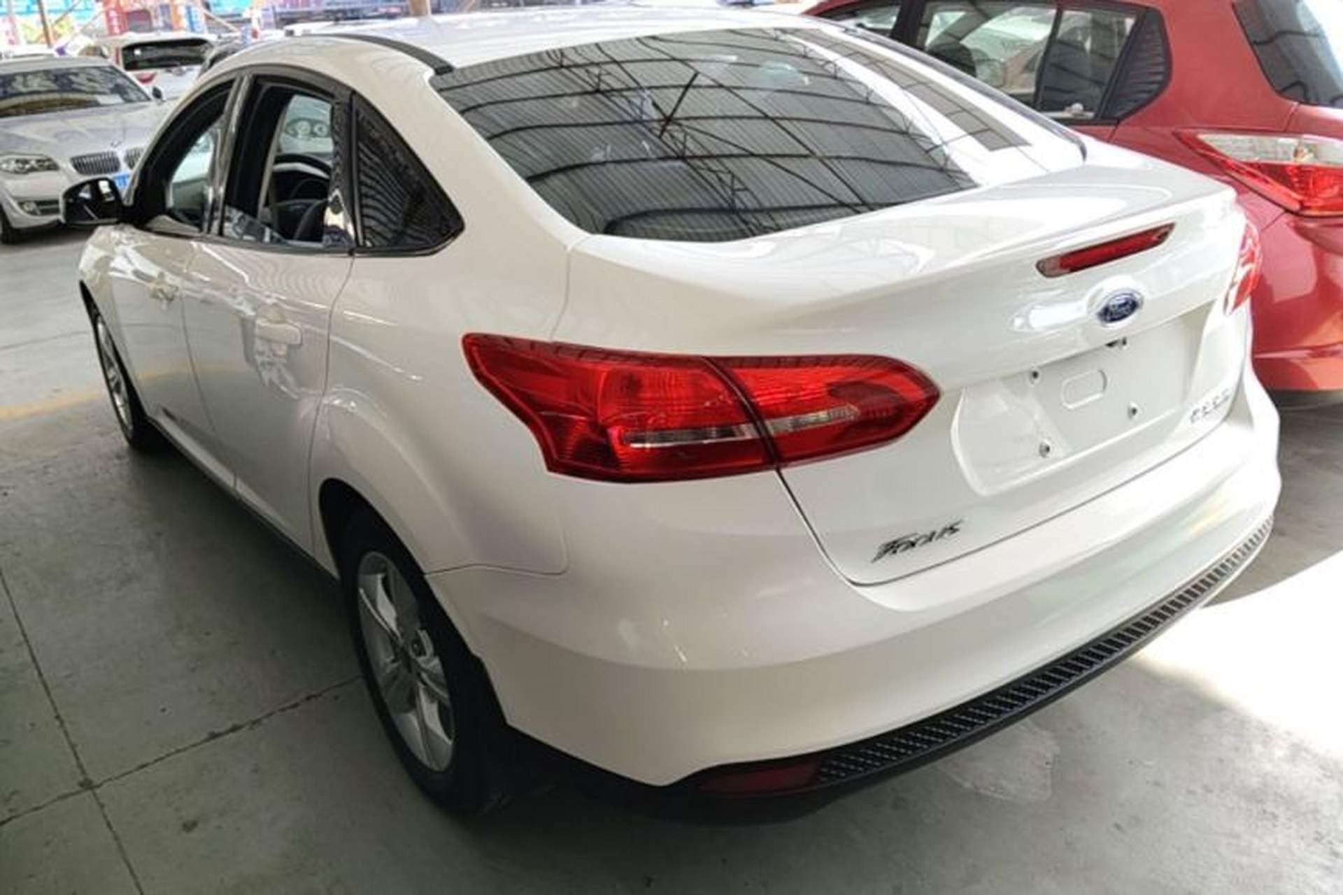 Used Ford Focus 2017 Sedan 1.6L Automatic Comfort Plus SmartDrive Edition Exterior 2