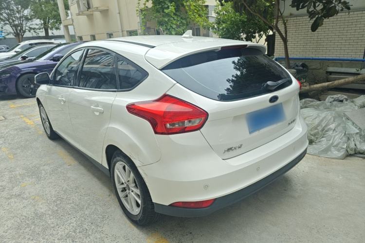 Used Ford Focus 2017 Hatchback 1.6L Automatic Fashion Edition Smart Drive Version Exterior 2