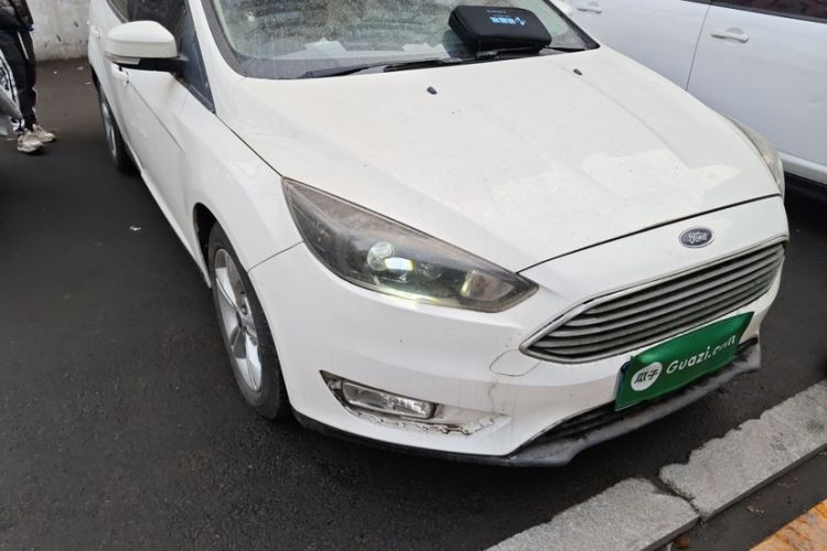 Used Ford Focus 2017 Sedan 1.6L Automatic Comfort Plus SmartDrive Edition Exterior 3