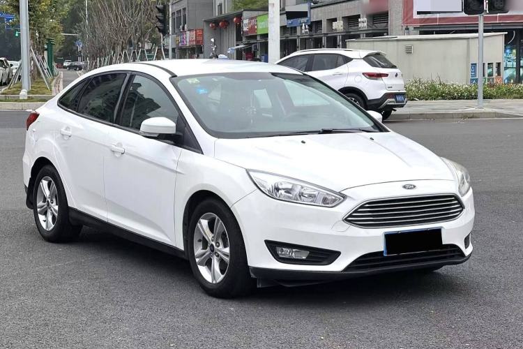 Used Ford Focus 2017 Sedan 1.6L Automatic Comfort Plus SmartDrive Edition Exterior 3