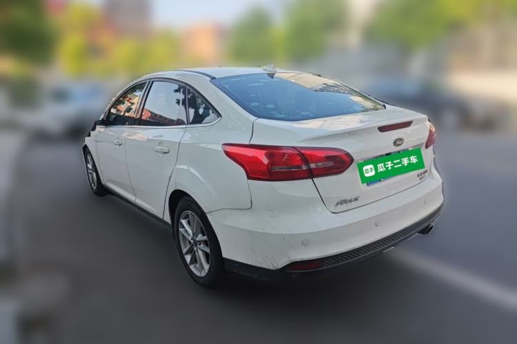 Used Ford Focus 2017 Sedan EcoBoost 180 Automatic Elite Model Exterior 3
