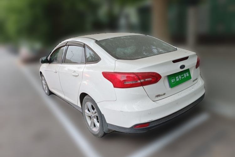 Used Ford Focus 2017 Sedan 1.6L Manual Comfort Plus SmartDrive Edition Exterior 3