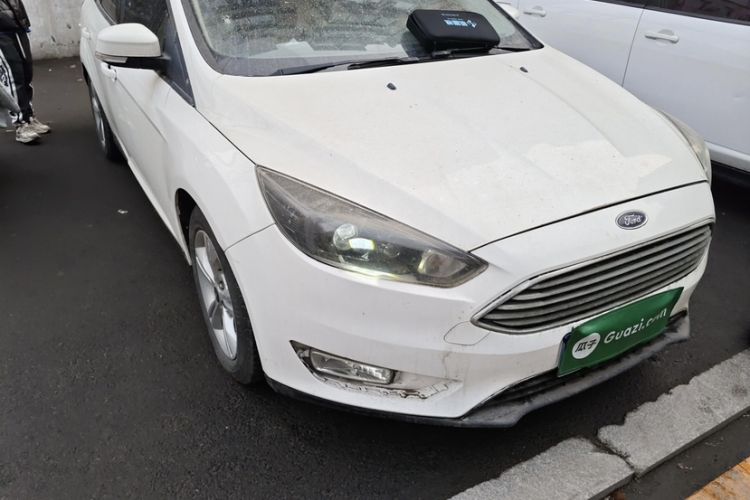 Used Ford Focus 2017 Sedan 1.6L Automatic Comfort Plus SmartDrive Edition Exterior 4
