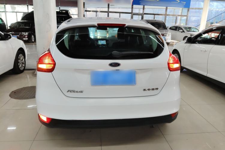 Used Ford Focus 2017 Hatchback 1.6L Automatic Comfort Plus SmartDrive Edition Exterior 4
