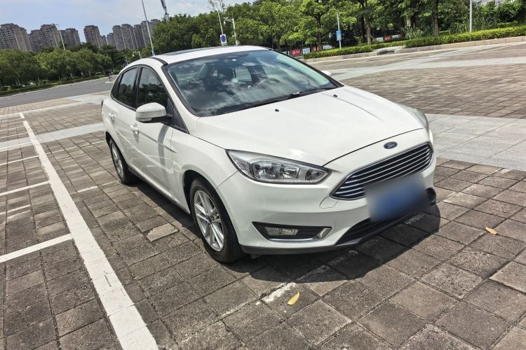 Used Ford Focus 2017 Sedan 1.6L Automatic Fashion Edition Smart Drive Version Exterior 5