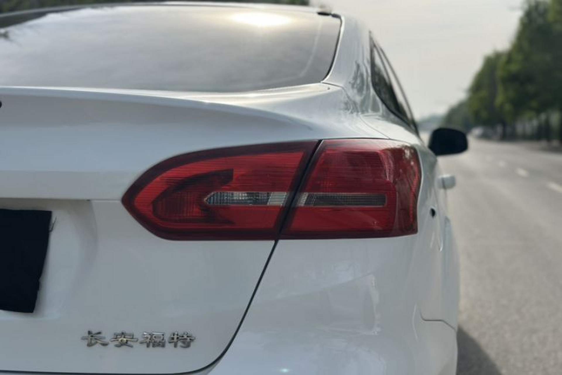Used Ford Focus 2017 Sedan 1.6L Automatic Comfort Plus SmartDrive Edition Exterior 5