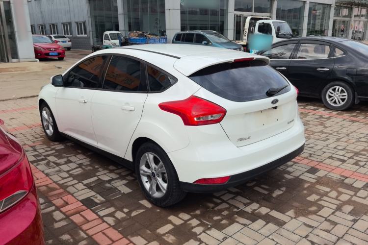Used Ford Focus 2017 Hatchback 1.6L Automatic Comfort Plus SmartDrive Edition Exterior 5