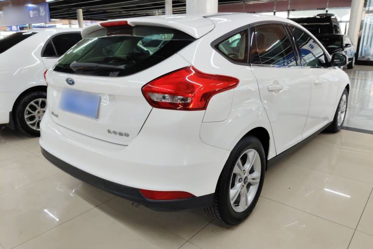 Used Ford Focus 2017 Hatchback 1.6L Automatic Comfort Plus SmartDrive Edition Exterior 5