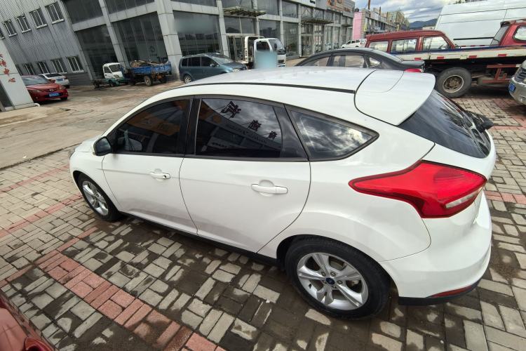 Used Ford Focus 2017 Hatchback 1.6L Automatic Comfort Plus SmartDrive Edition Exterior 7