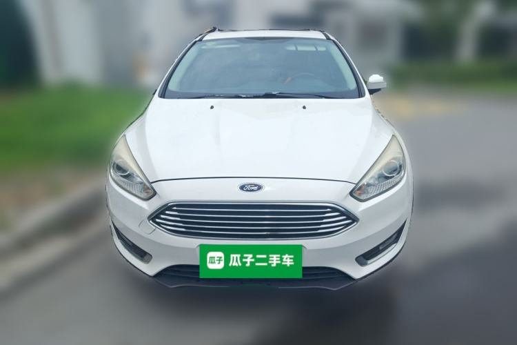 Used Ford Focus 2017 Sedan EcoBoost 125 Manual – Ultra-Style Edition with SmartDrive Features Front