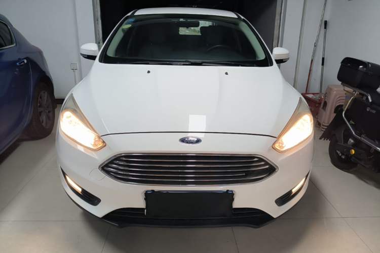 Used Ford Focus 2017 Sedan 1.6L Automatic Comfort Plus SmartDrive Edition Front