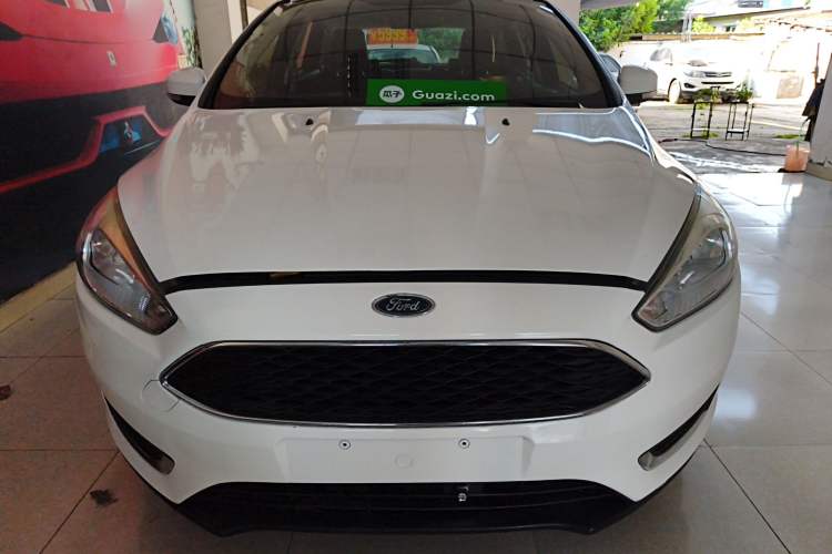 Used Ford Focus 2017 Hatchback EcoBoost 125 Automatic - Ultra-Powerful Style Edition with Smart Drive Features Front