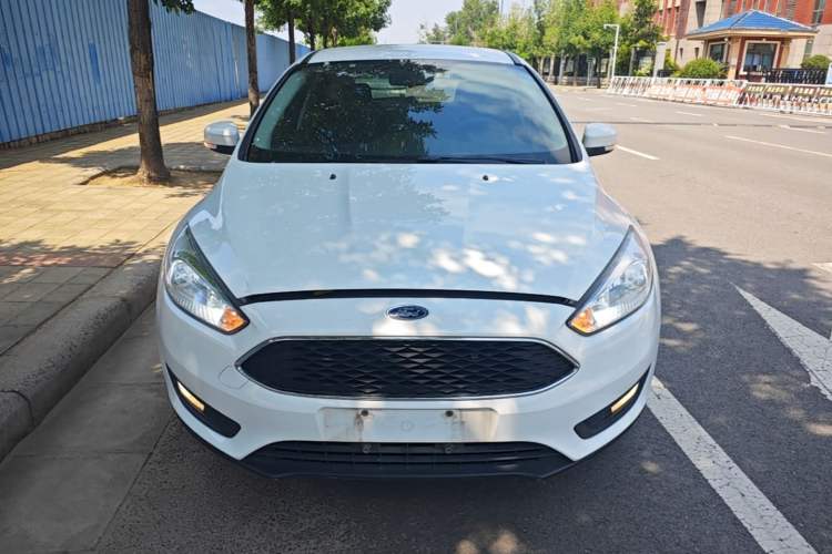 Used Ford Focus 2017 Hatchback 1.6L Manual Comfort Plus SmartDrive Edition Front