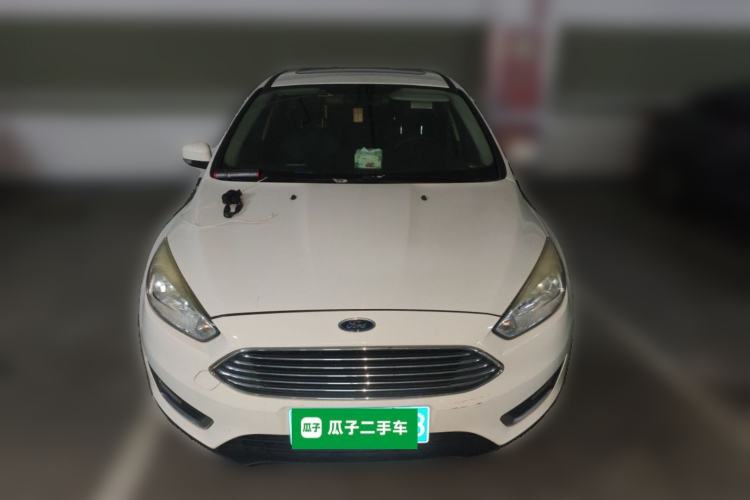 Used Ford Focus 2017 Sedan 1.6L Manual Fashion Edition Smart Drive Version Front