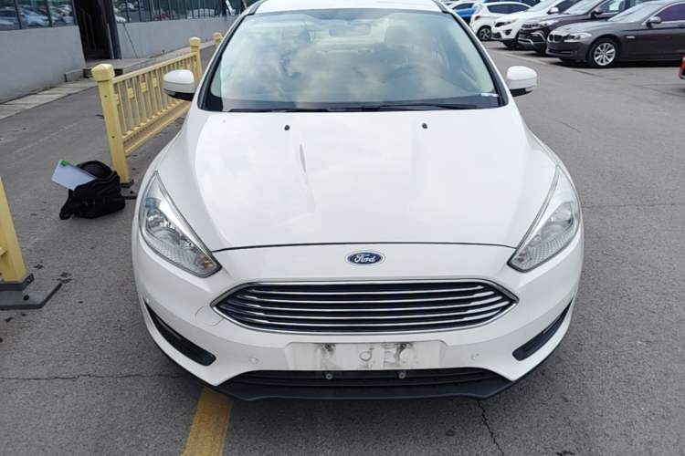 Used Ford Focus 2017 Sedan 1.6L Automatic Comfort Plus SmartDrive Edition Front
