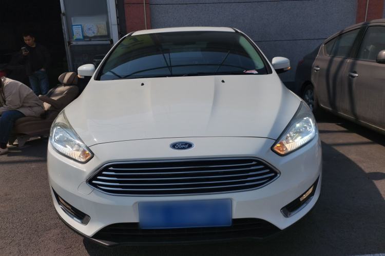 Used Ford Focus 2017 Sedan 1.6L Automatic Fashion Edition Smart Drive Version Front