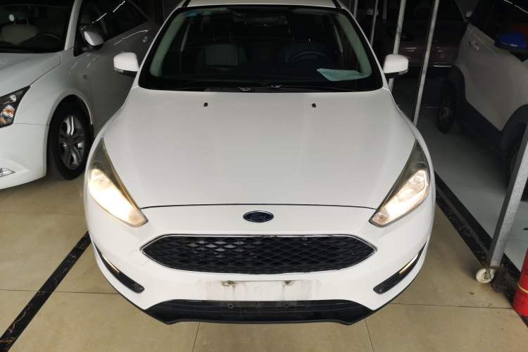 Used Ford Focus 2017 Hatchback 1.6L Automatic Comfort Plus SmartDrive Edition Front