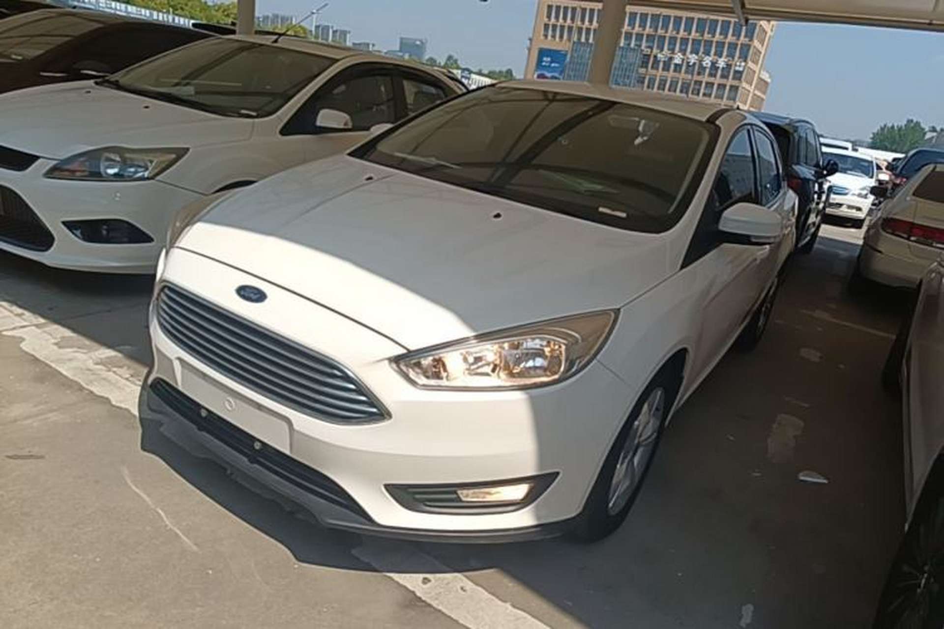 Used Ford Focus 2017 Sedan 1.6L Automatic Comfort Plus SmartDrive Edition Front Left 45 Deg