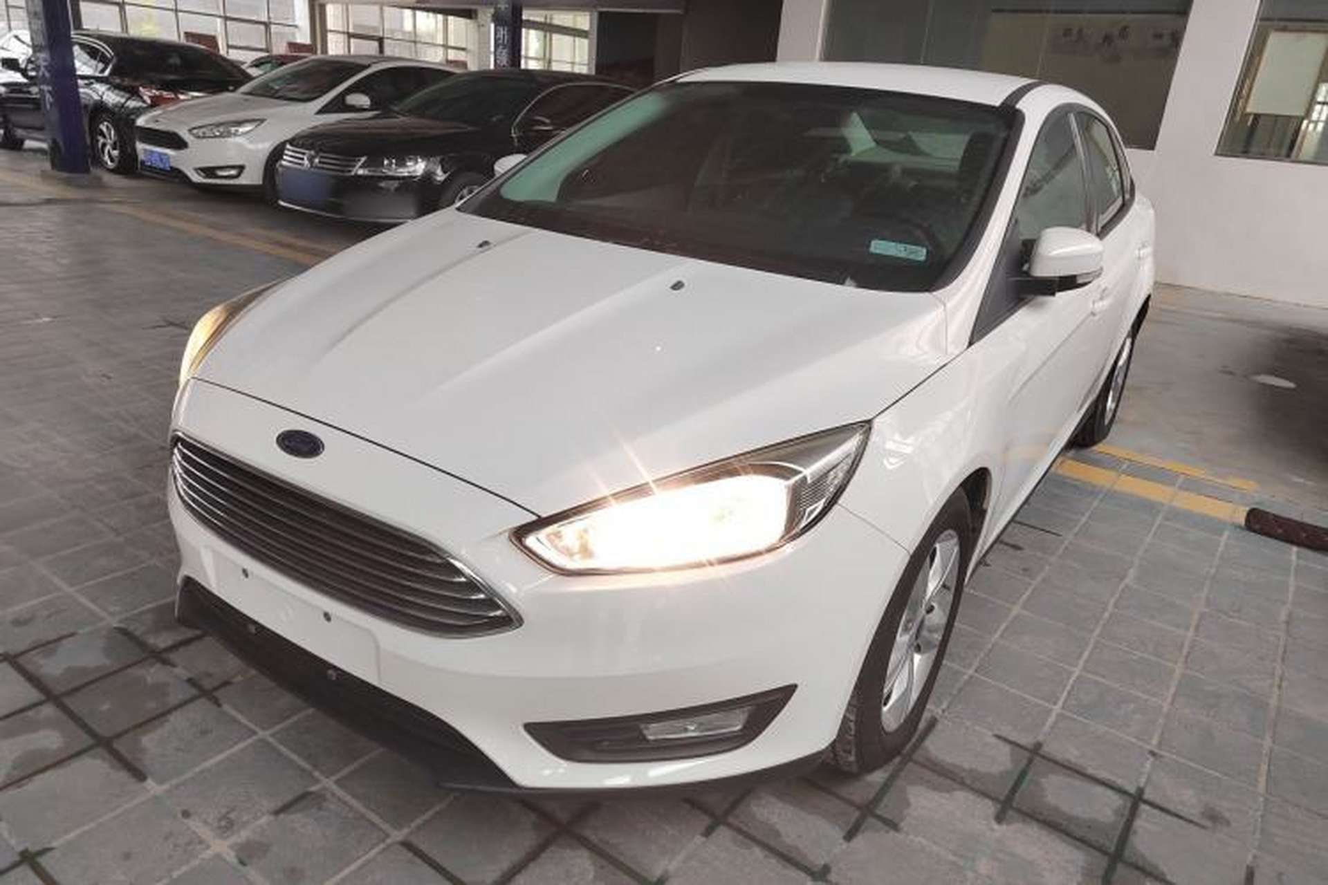 Used Ford Focus 2017 Sedan 1.6L Automatic Comfort Plus SmartDrive Edition Front Left 45 Deg
